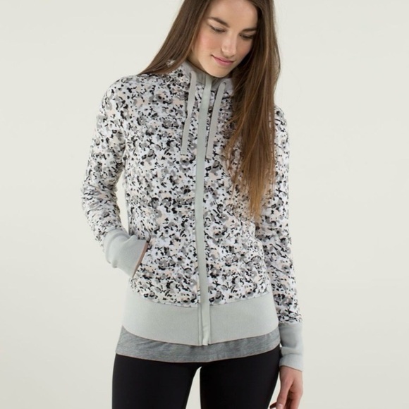 Lululemon After Asana Hoodie - Picture 1 of 11